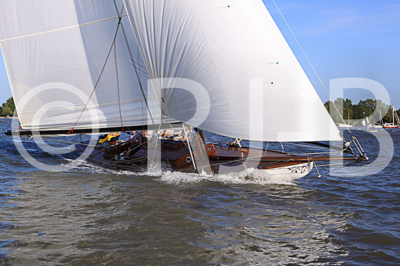 OultonWk09N683