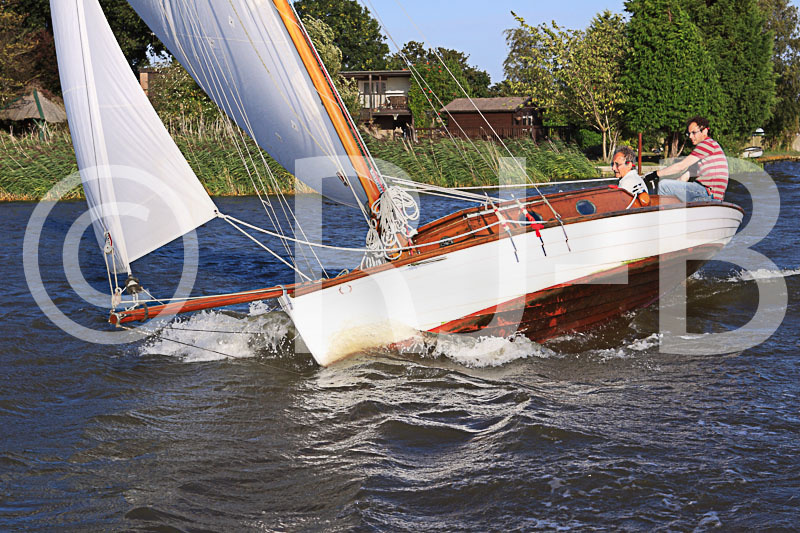 OultonWk09N709